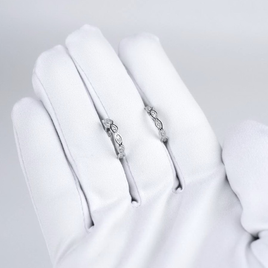 Серьги конго из платины с бриллиантами ПС-142-01 Platinum Lab видео
