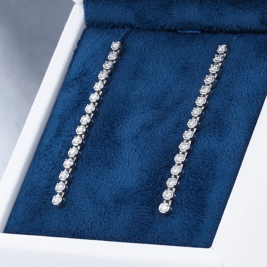 Серьги из платины с бриллиантами ПС-235-01 Platinum Lab видео 1 