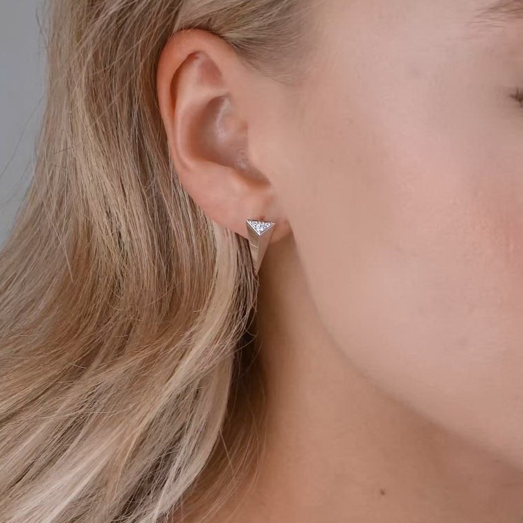 Серьги из платины с бриллиантами ПС-287-01 Platinum Lab видео 1