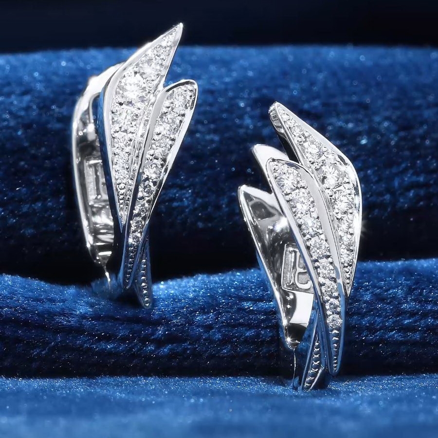 Серьги из платины с бриллиантами ПС-341-01 Platinum Lab видео 1 