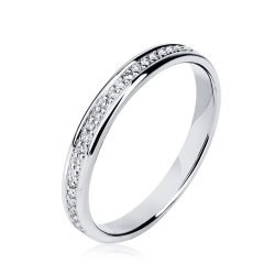 ПК-031-02 Обручальное кольцо из платины с дорожкой бриллиантов тонкое
